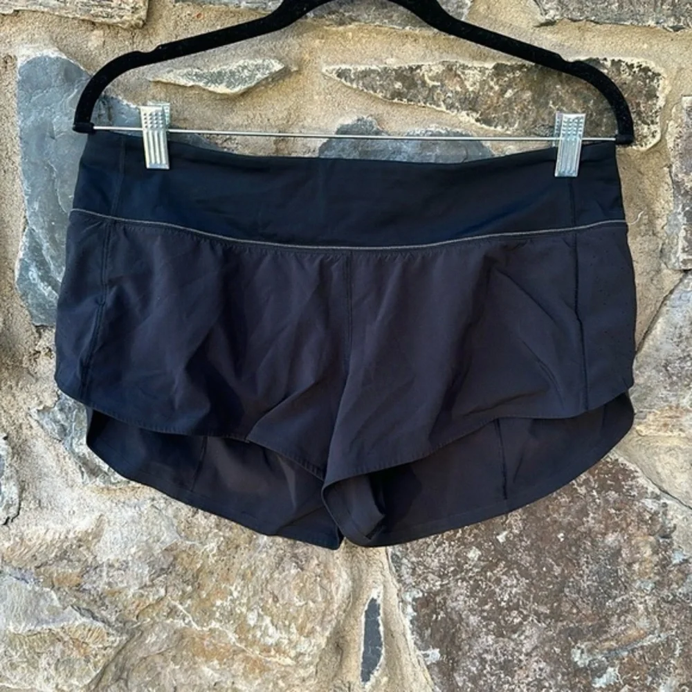 Lululemon Athletica Speed Up Short 2.5